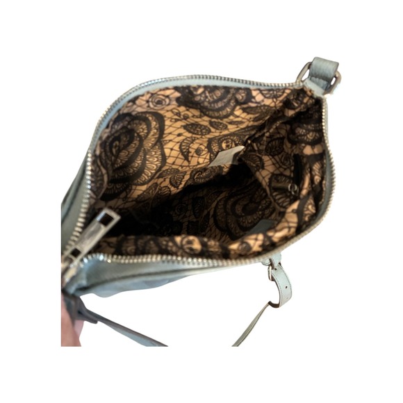 Carlos Santana Light Blue Faux Leather Crossbody Bag with‎ Ornate Lining - Picture 7 of 15
